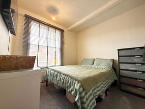 Photo 5- click for photo gallery